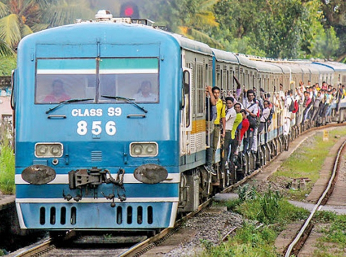 දුම්රිය මඟීන්ට විශේෂ නිවේදනයක් -හෙට සිට දුම්රිය ධාවනය වෙන්නේ මෙහෙමයි