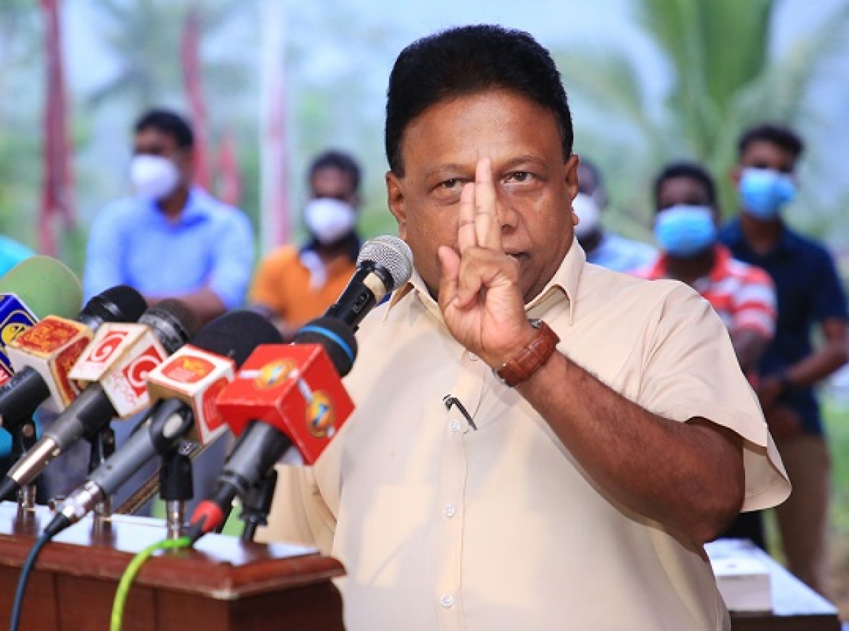 කොවිඩ් එන්නත ලබාදීමේදී ගුරුවරුන්ට සහ පාසල් දරුවන්ට ද ප්‍රමුඛස්ථානය ලබාදෙන්න