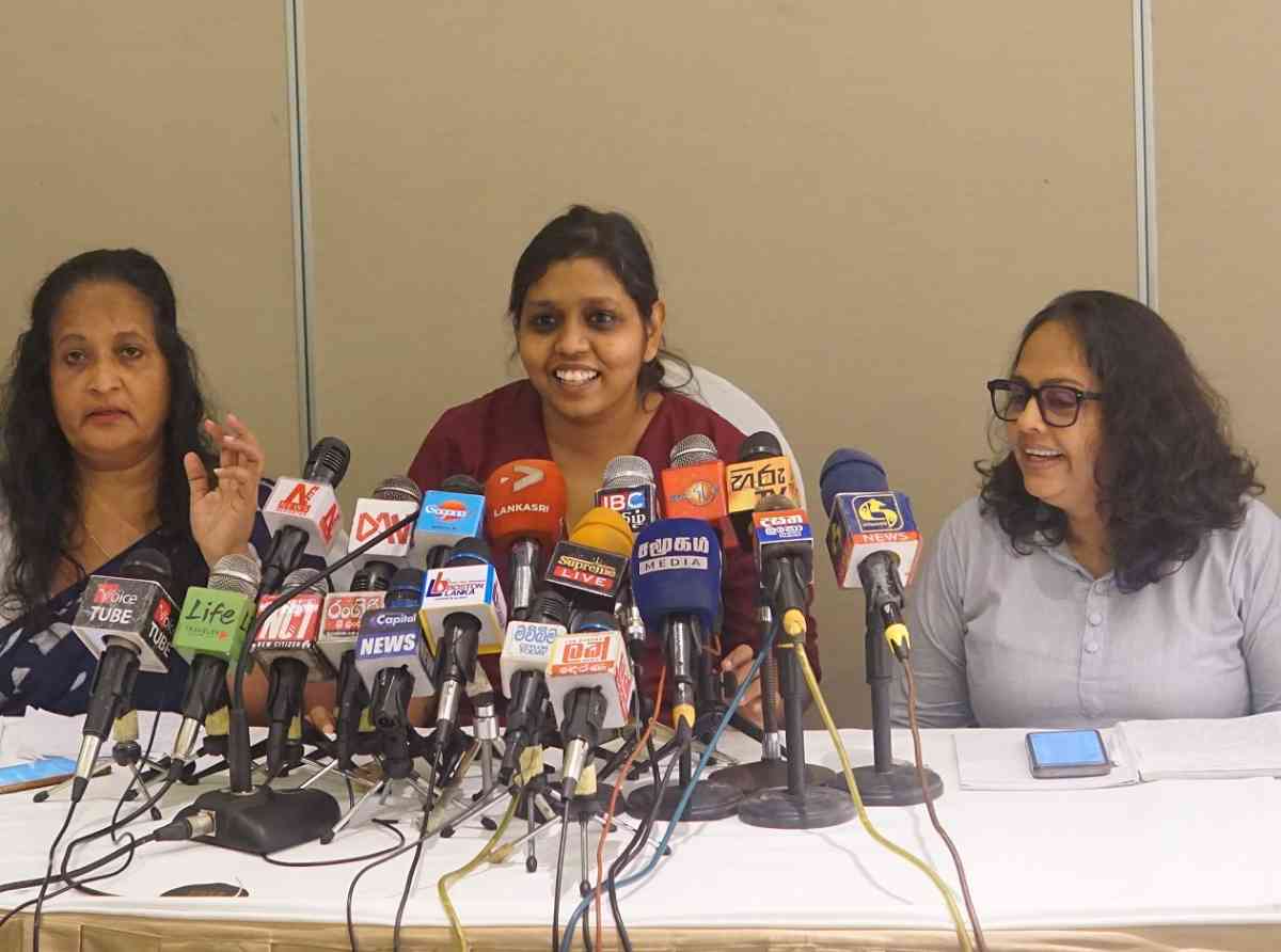 ශ්‍රී ලංකාවේ වෘත්තීය සමිති කාන්තා නායිකාවන් කම්කරු නීති ප්‍රතිසංස්කරණ සඳහා තමන්ගේ අදහස් සලකා නොබැලීම ගැන විරෝධය පල කරයි