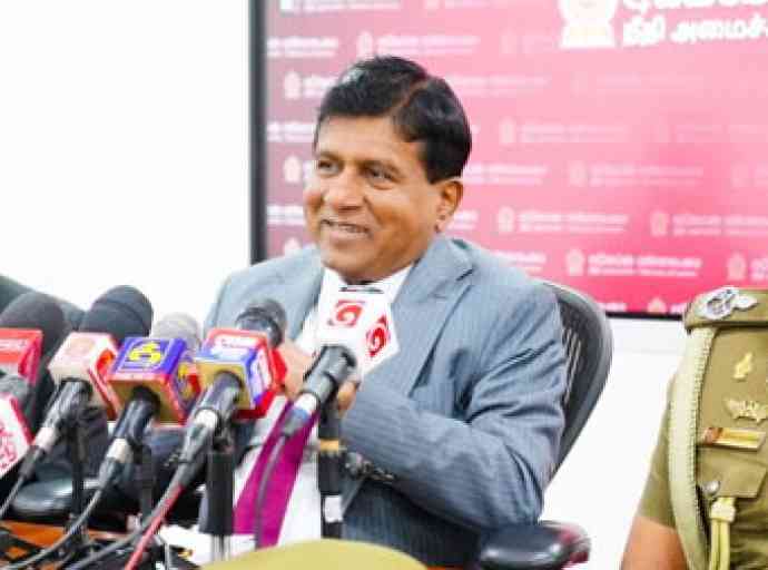 බන්ධනාගාර නිලධාරින්ට රු. 15,000/= වැටුප් වැඩි කරනවා - අධිකරණ ඇමැති